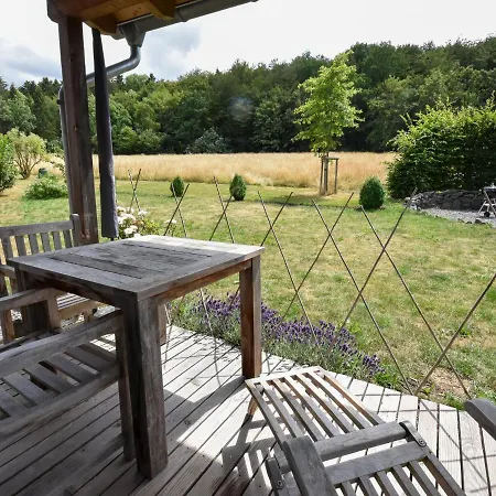 In Forest With Terrace & Bbq Сasa de vacaciones Berlingen