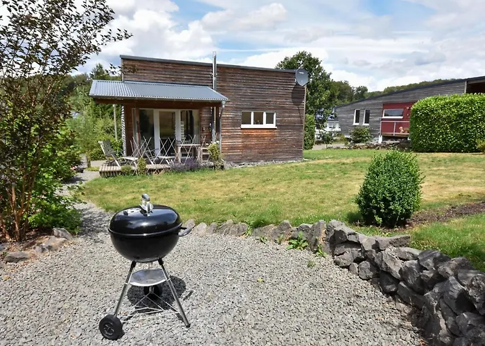 Casa de Férias In Forest With Terrace & Bbq Berlingen