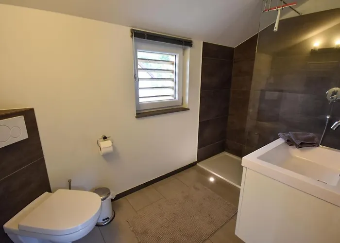 Casa de Férias In Forest With Terrace & Bbq *